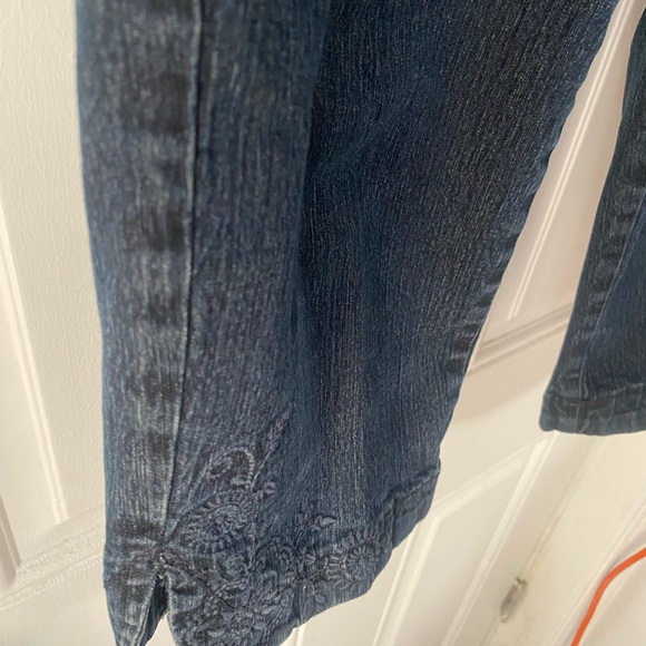 JUST MY SIZE DENIM CAPRI JEANS - Picture 3 of 4